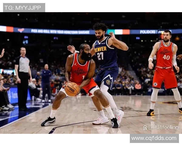 掘金与快船第六场激战回顾球队表现与关键时刻分析